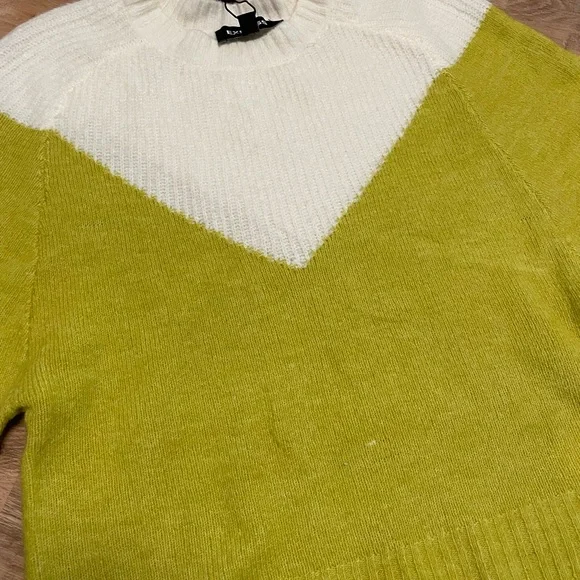 NWT Express color block dolman sweater - Picture 5 of 7